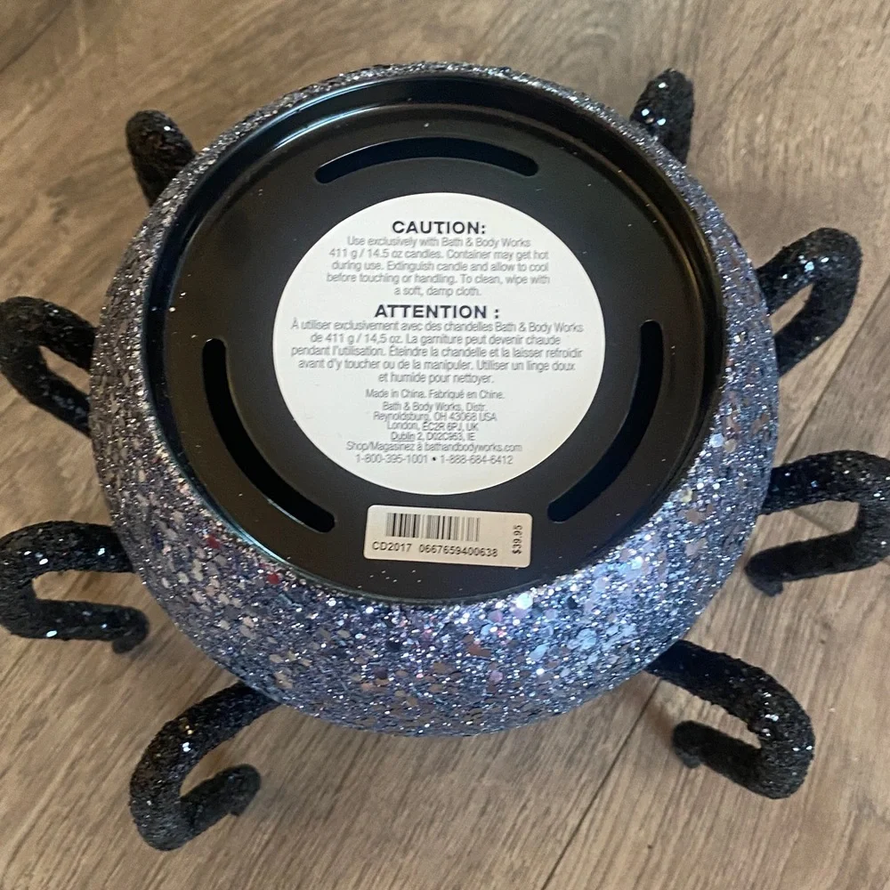 Bath & Body Works Bling Spider 3-Wick Candle Holder New Halloween - Picture 3 of 4